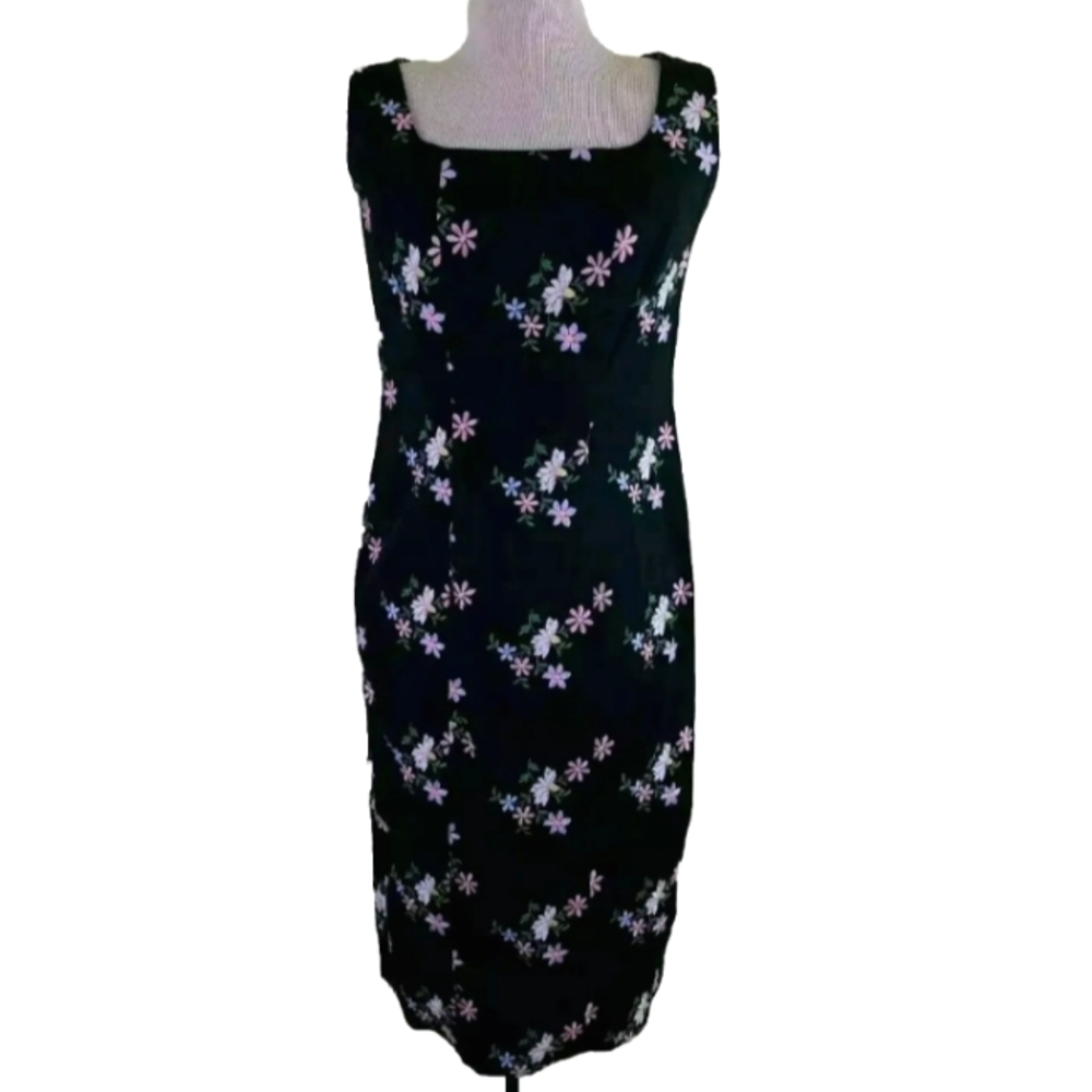 THE LITTLE BLACK DRESS Milano Italy Embroidered Floral Pencil  SZ 42/ USA 4